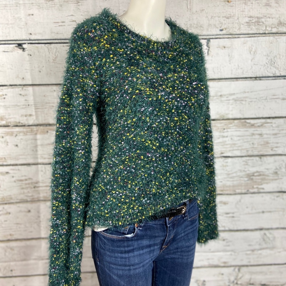 B1 Wild Fable Green Flocked Sweater M